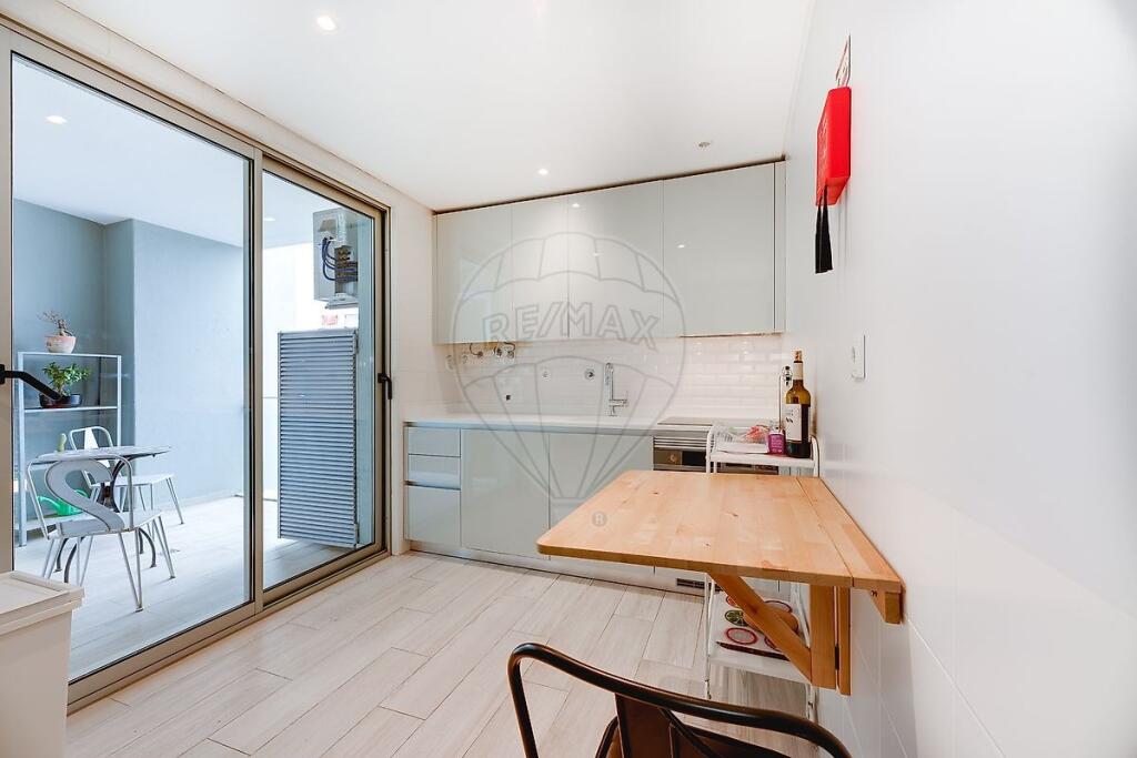 Main image of property: Lisbon