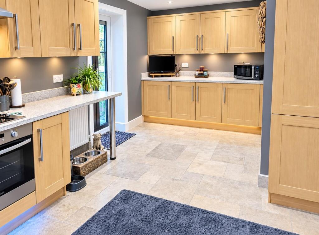 House in Reading - View 4