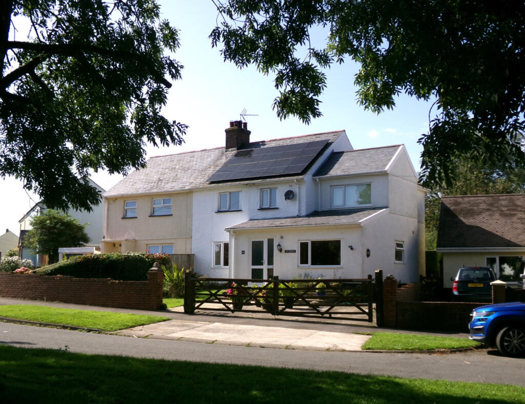 Main image of property: 10 Monksland Road, Scurlage, Swansea Sa3 1ay