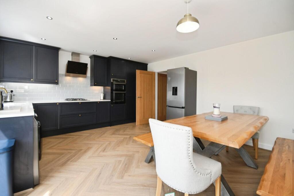 House in North East Derbyshire, North Wingfield - View 5
