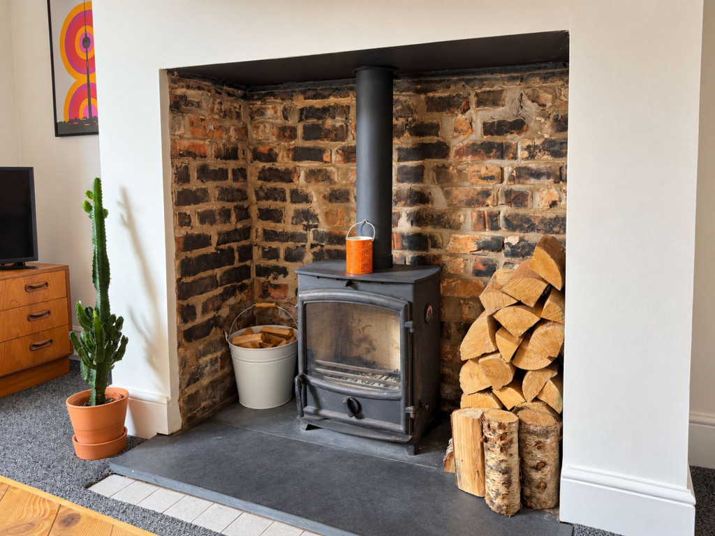 House in Bury, Besses o' th' Barn - View 5