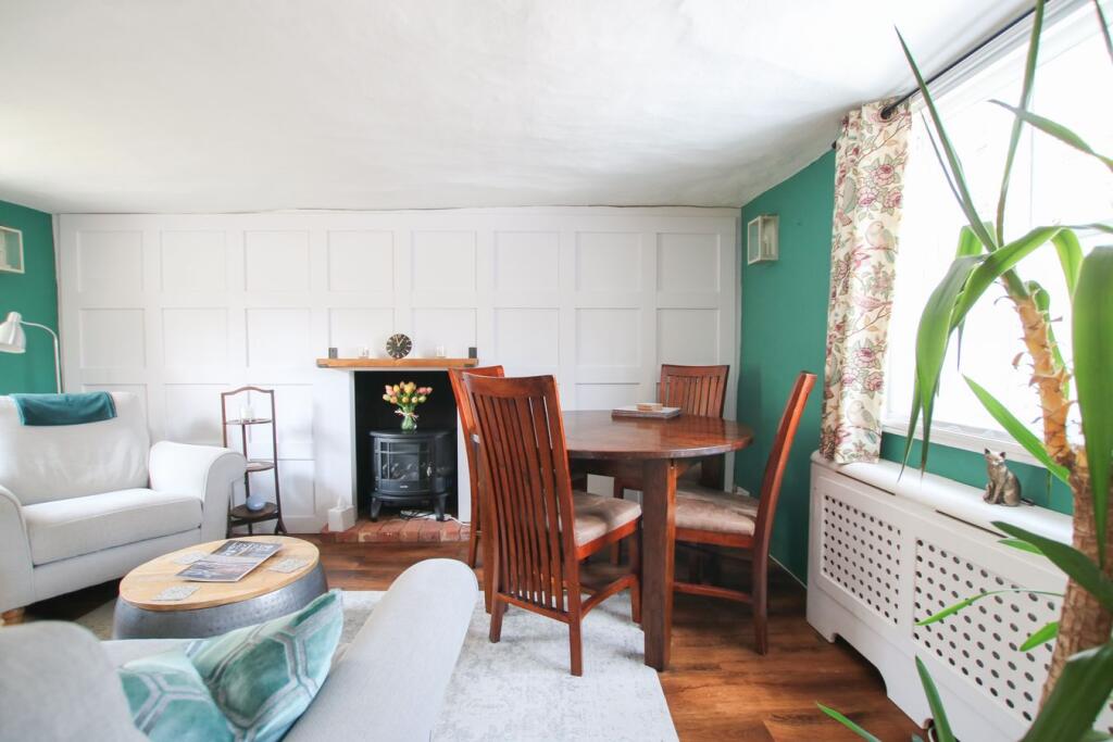 House in Wokingham - More