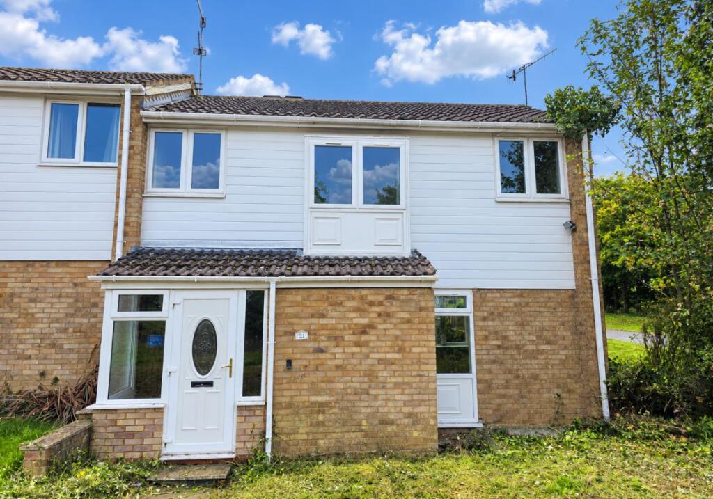 3-bed terraced on 21 Little Park, Droitwich, Worcestershire, WR9 8SP, £135,000