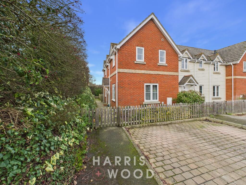 2 bedroom end of terrace house for sale in Little Orchard, Kelvedon ...
