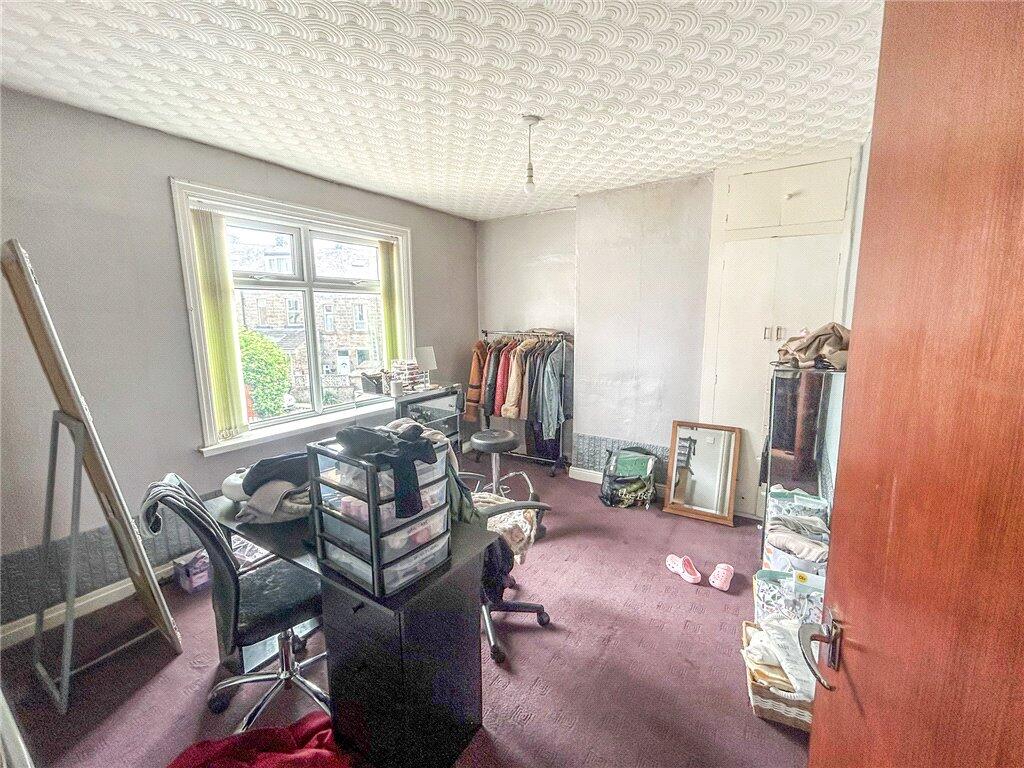 House in Bradford, Keighley - View 5