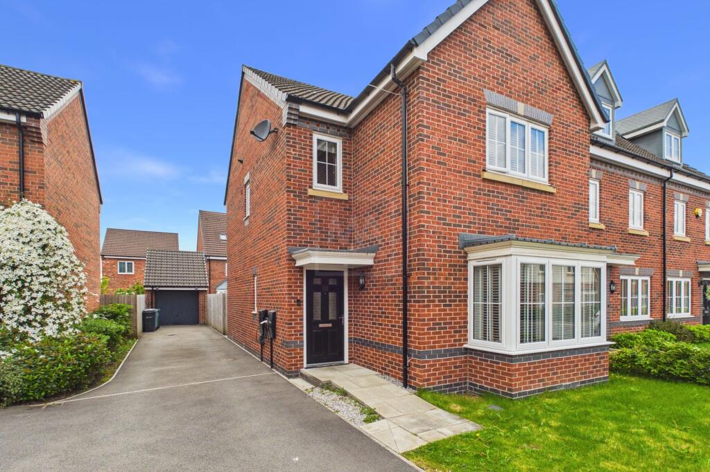 Main image of property: Rivenhall Close, Great Sankey, WA5