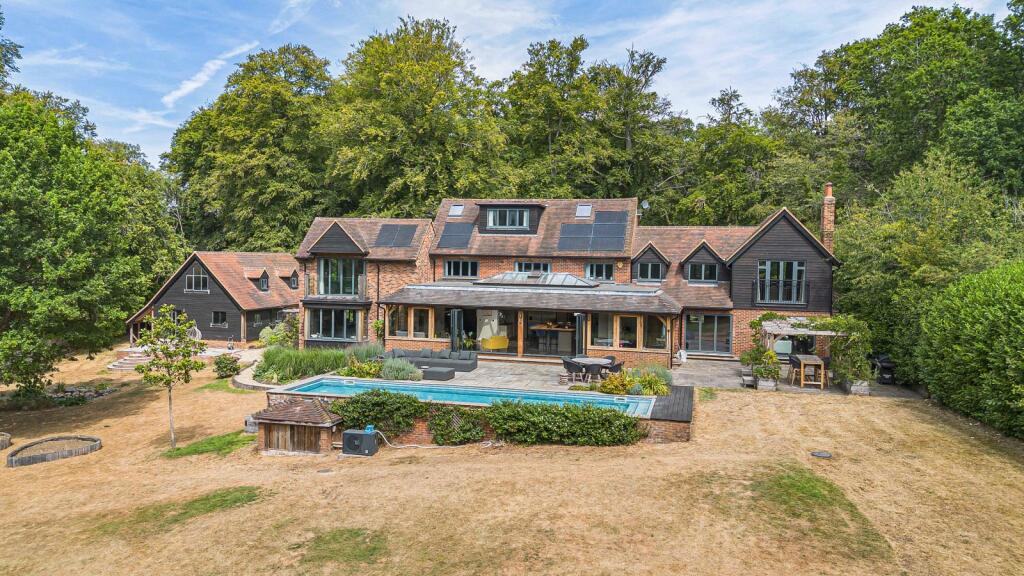 Main image of property: Marlow Common, Marlow, Buckinghamshire, SL7