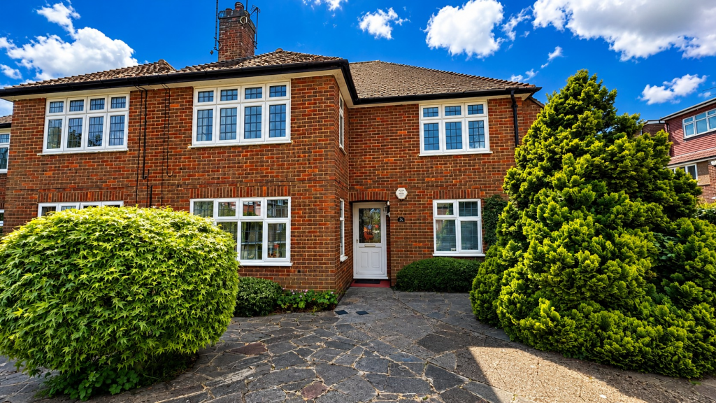 Main image of property: The Sigers, Pinner, HA5 2QJ
