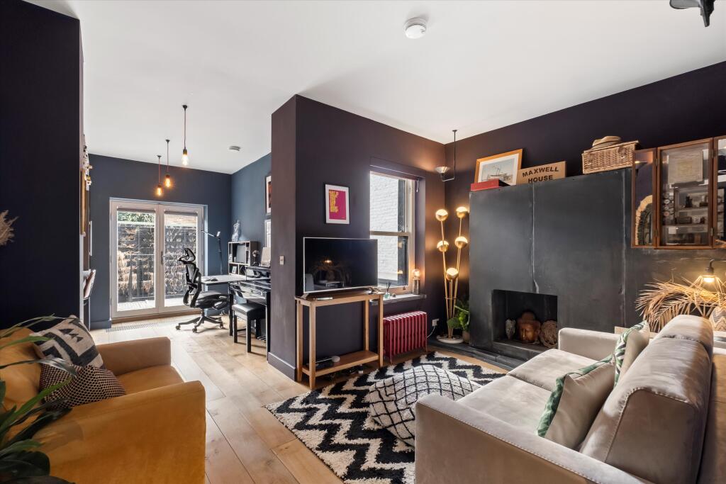 House in London, Hammersmith - More