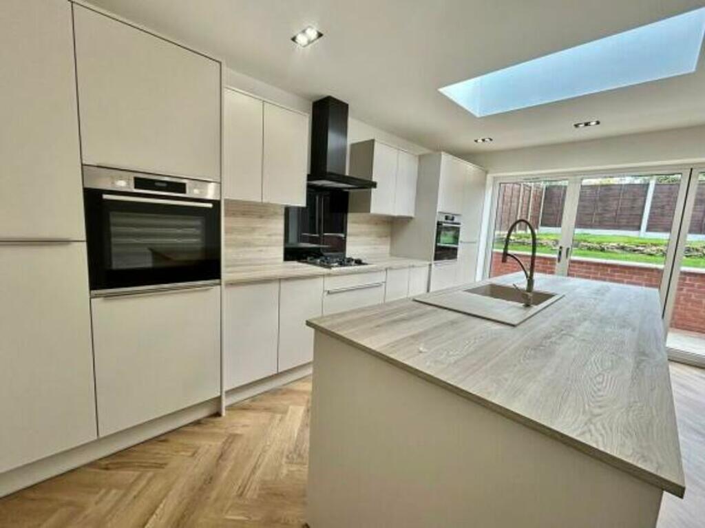 Rangoon Road, Solihull, B92 photo 4