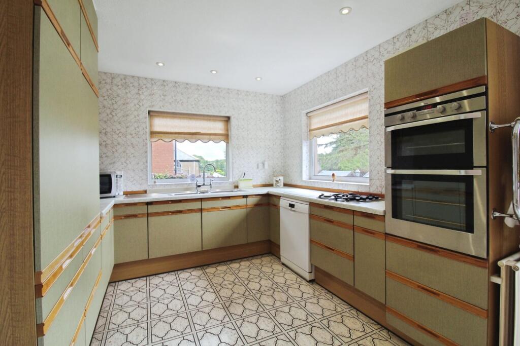 House in Pendle, Lidgett, Colne - View 4