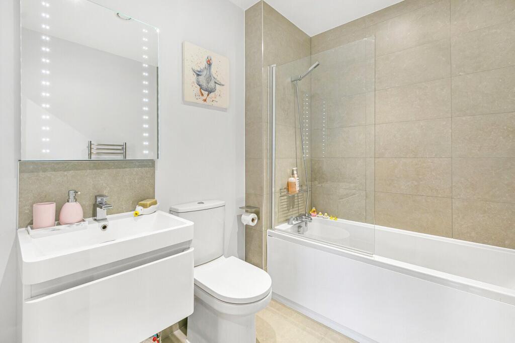 Great North Road, Hatfield, AL9 photo 5