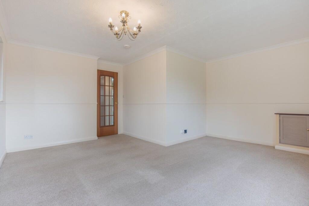 Additional image 11 of 2 Crombie Close, Westhill, Aberdeenshire, AB32 6ND