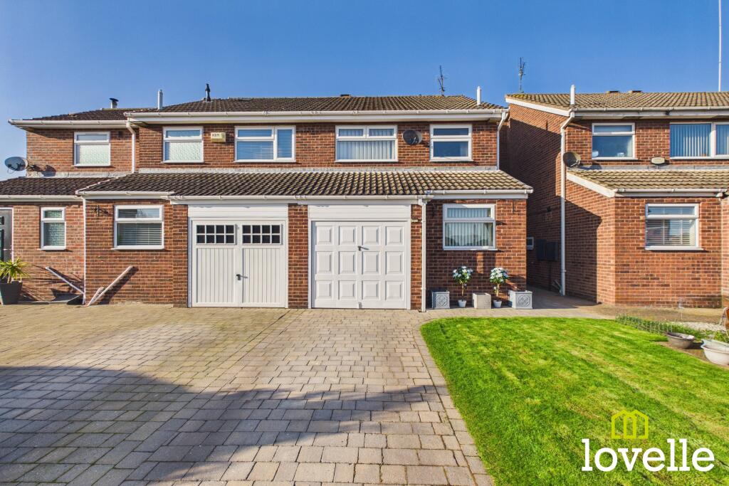 Main image of property: Woodleigh Drive, Hull, HU7