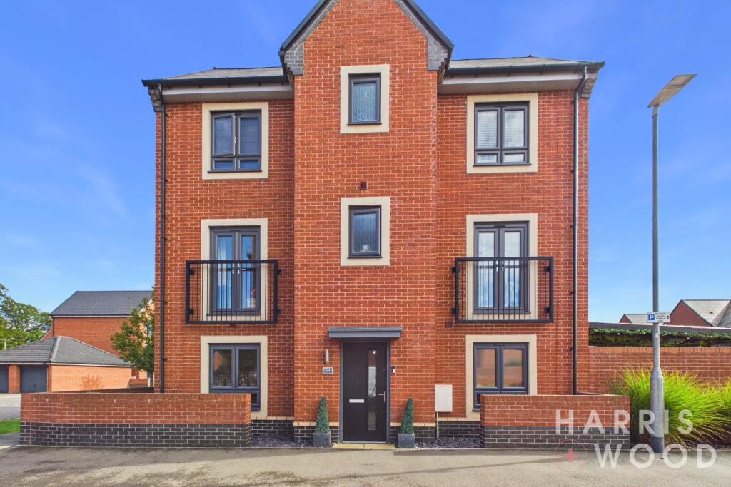 4-bed semi-detached on Arthur Cross Square, Colchester, CO4, £400,000