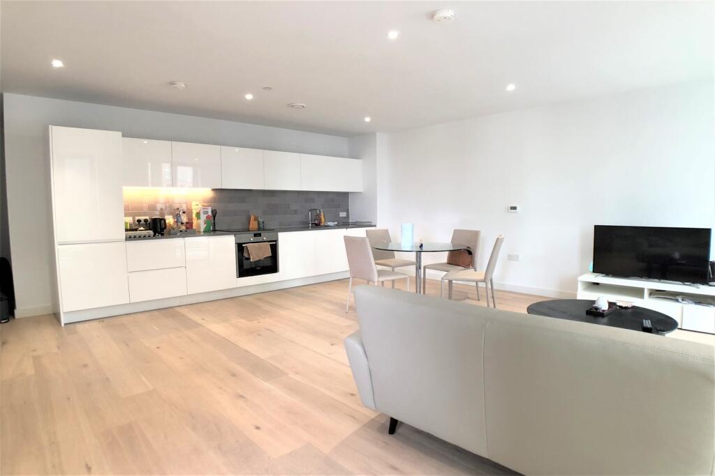 Apartment in London - View 3