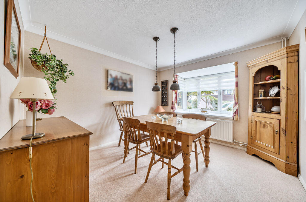 House in Croydon - More