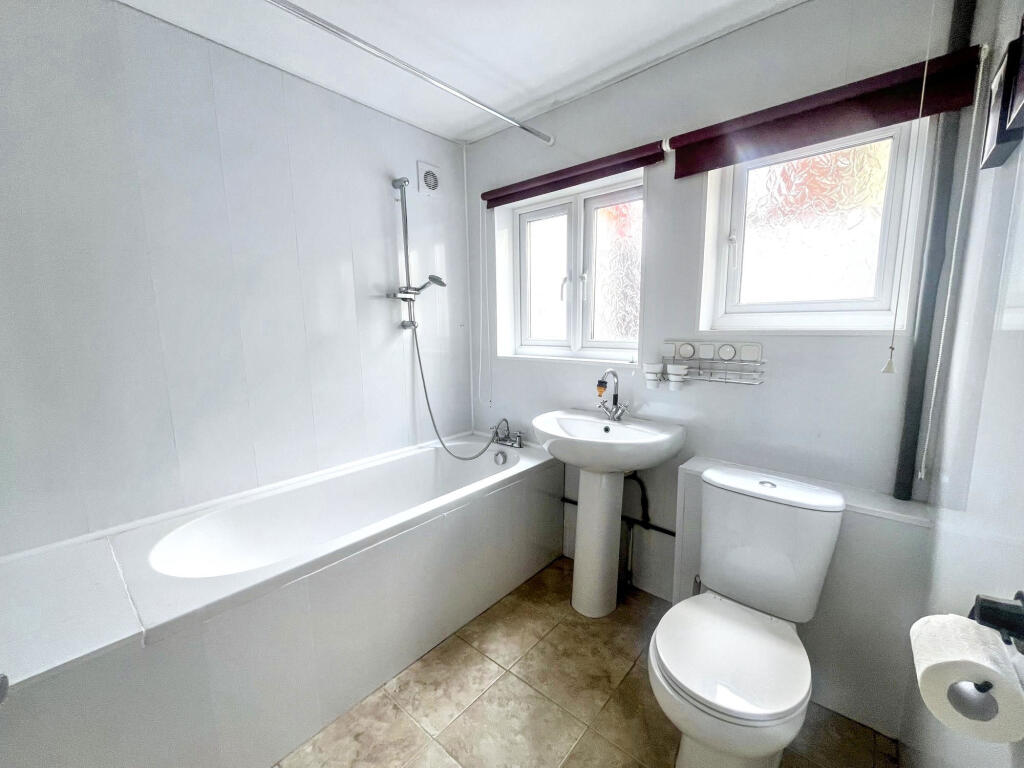 House in Newcastle upon Tyne - View 5