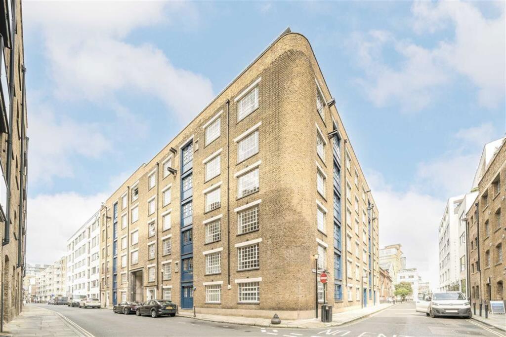 Main image of property: Gainsford Street, Shad Thames