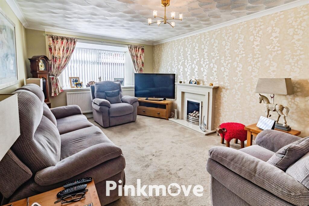 Beechleigh Close, Greenmeadow, Cwmbran photo 4
