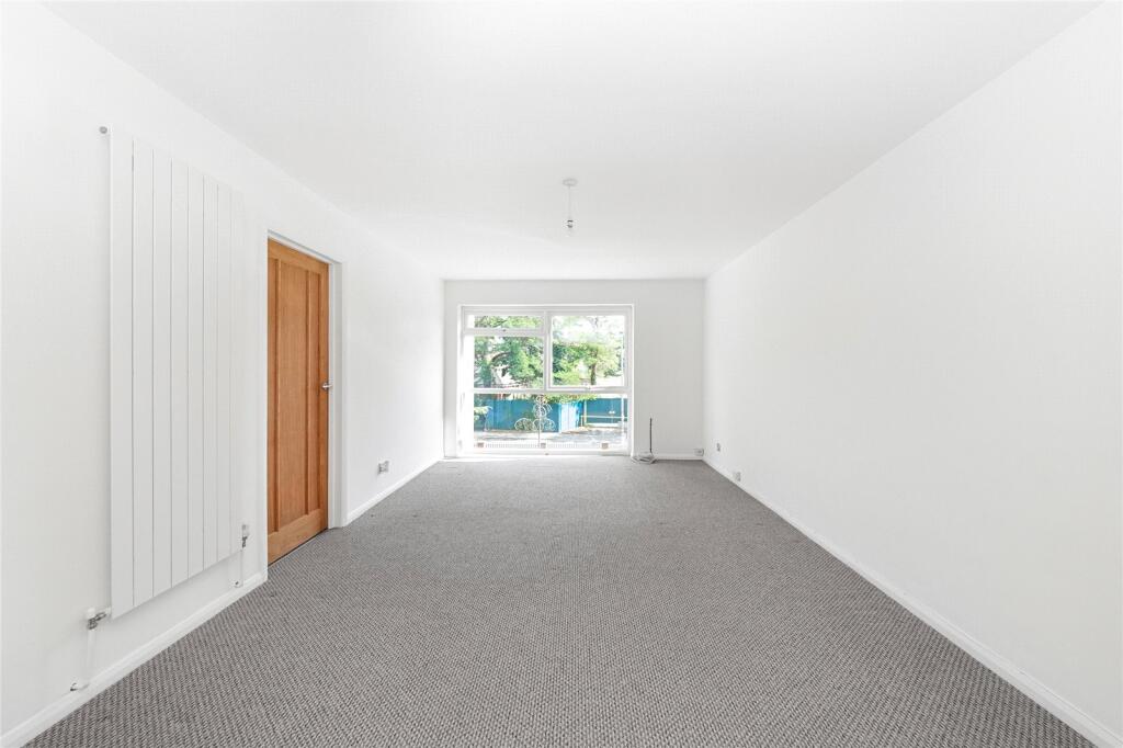 Apartment in London, Widmore Green, Widmore - View 3