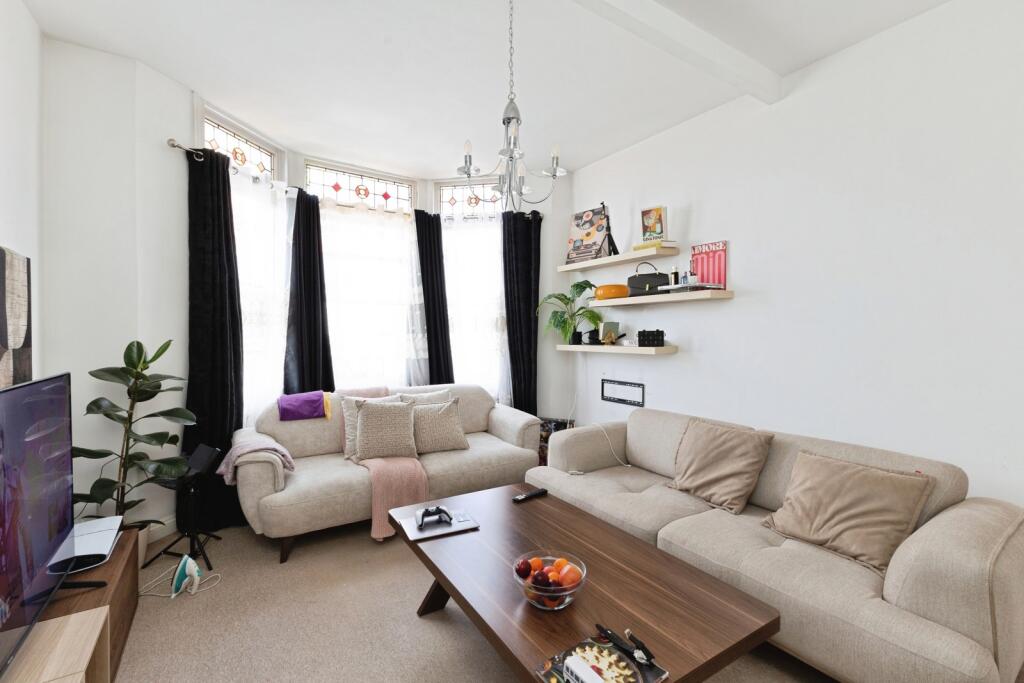 Main image of property: Hanham Road, Bristol, Gloucestershire, BS15