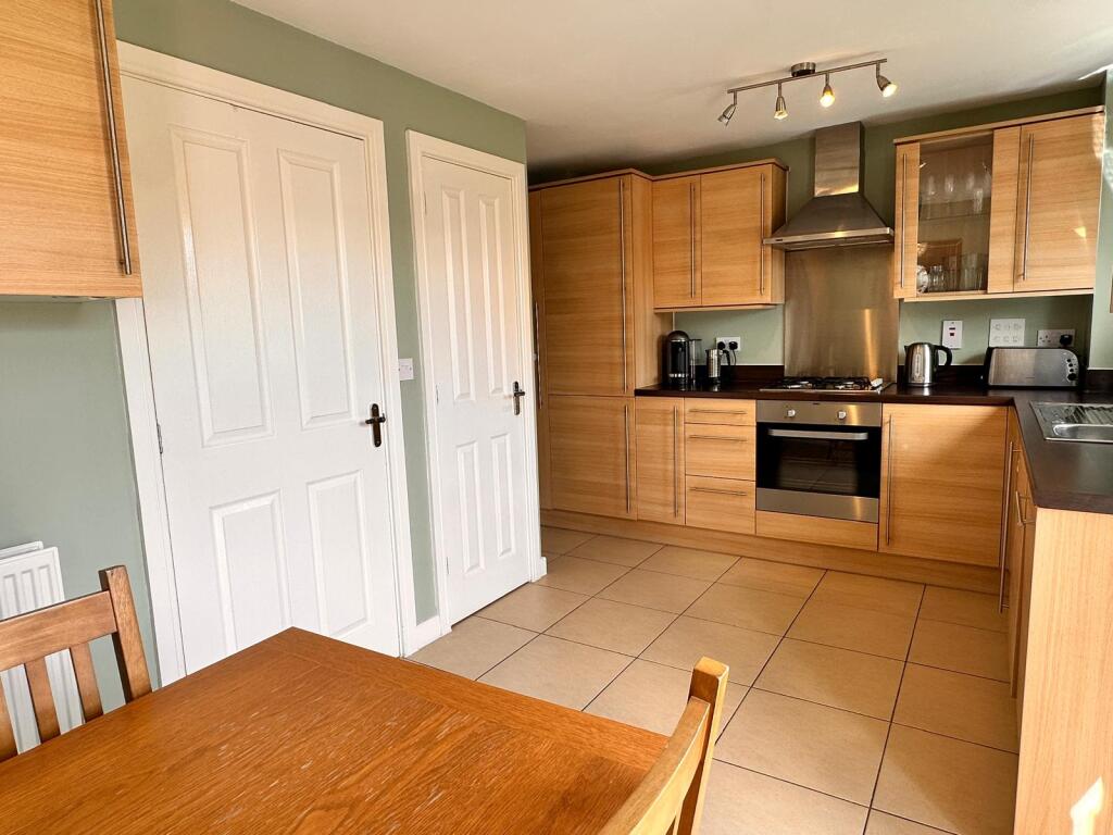 Kempton Drive, Barleythorpe photo 3