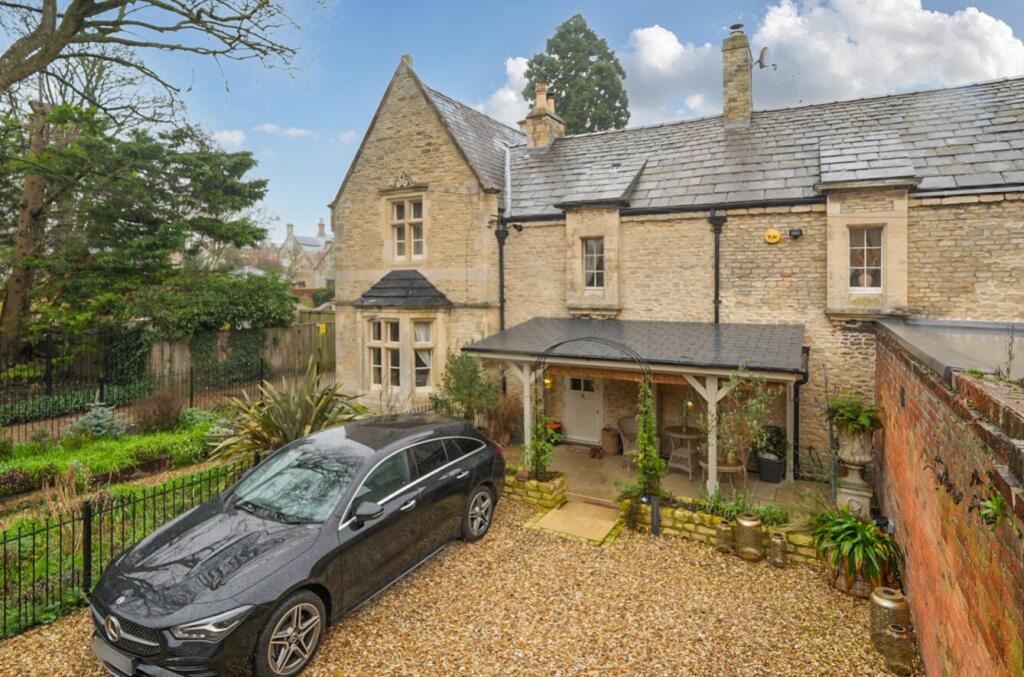 Main image of property: Parrys Court Northgate, Sleaford, Lincolnshire, NG34