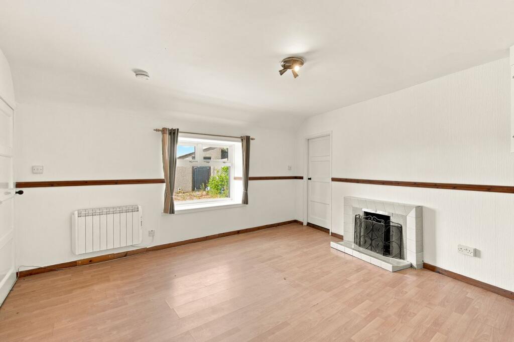 Kirkside, St Cyrus, Montrose, DD10 photo 3