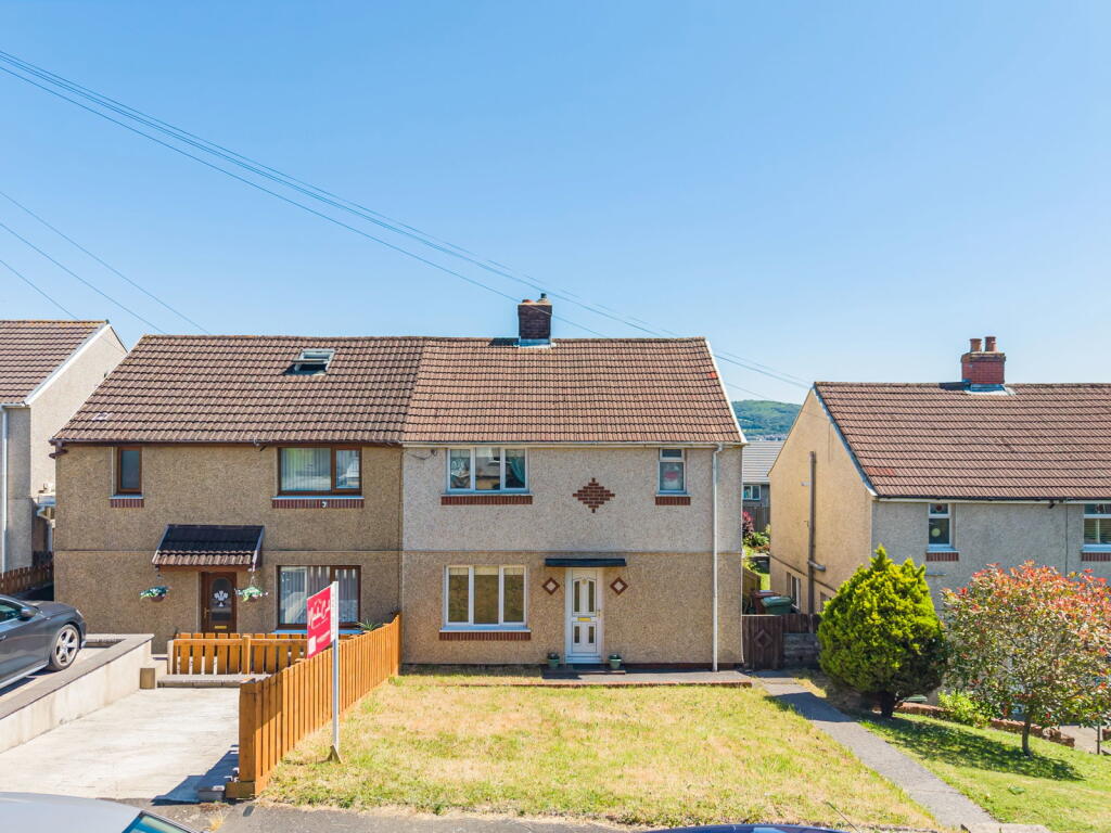 Main image of property: Heol Graigwen, Caerphilly, CF83 2JR