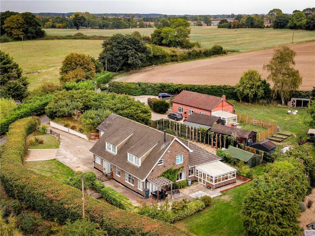 House in Mid Suffolk, Mendham - View 2