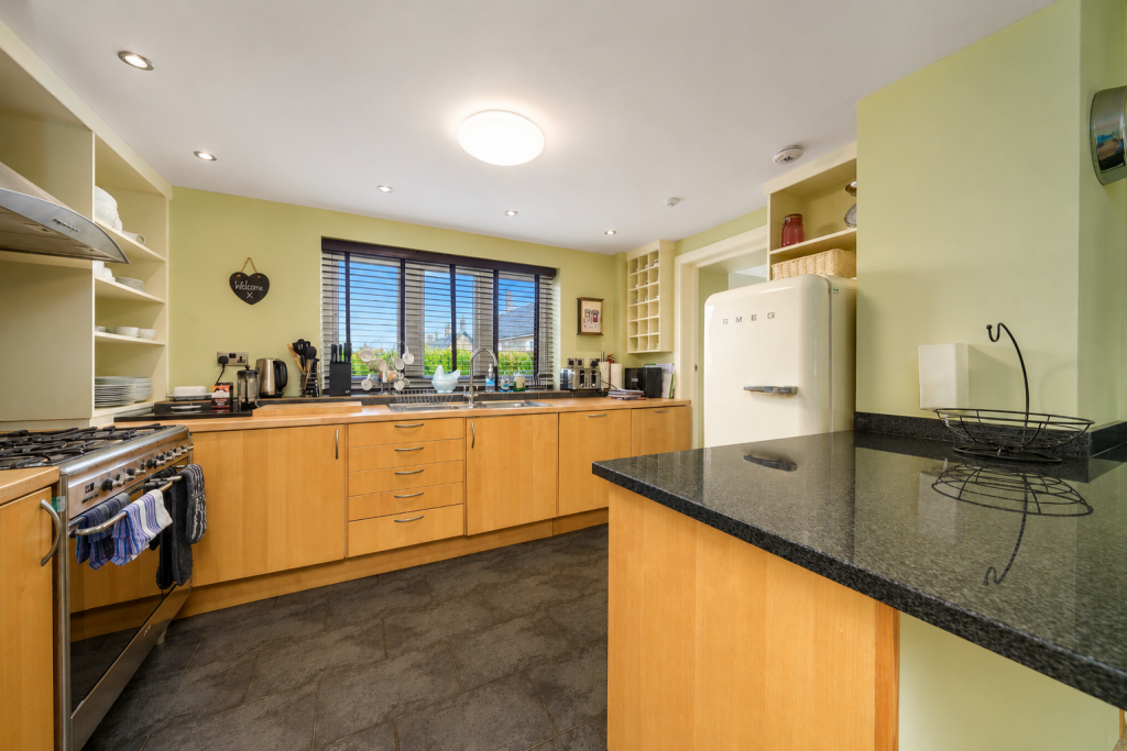 House in Newcastle upon Tyne - View 4