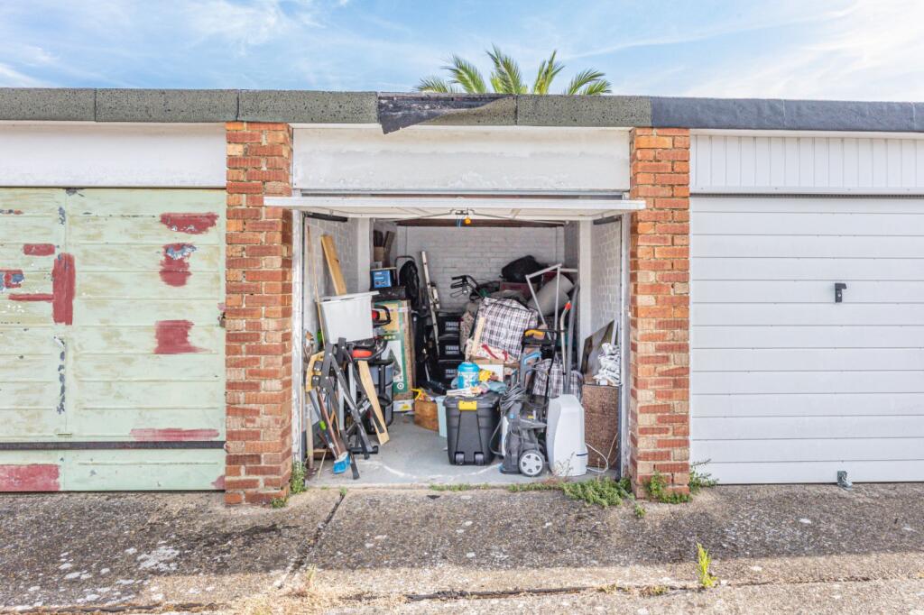 Princess Margaret Avenue, Cliftonville, Margate, CT9 photo 4