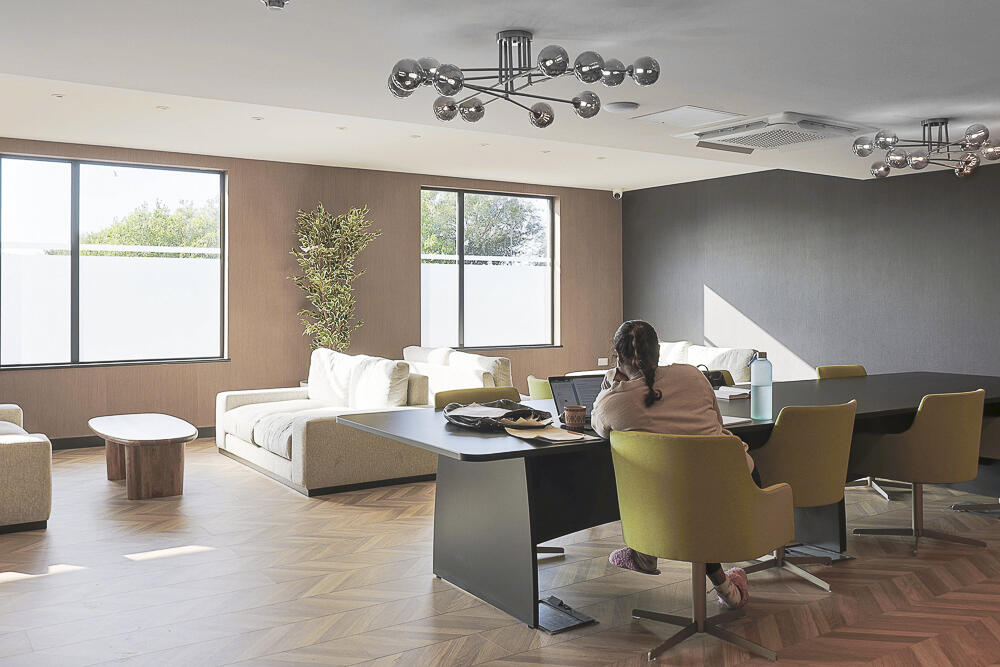 Apartment in Liverpool - More