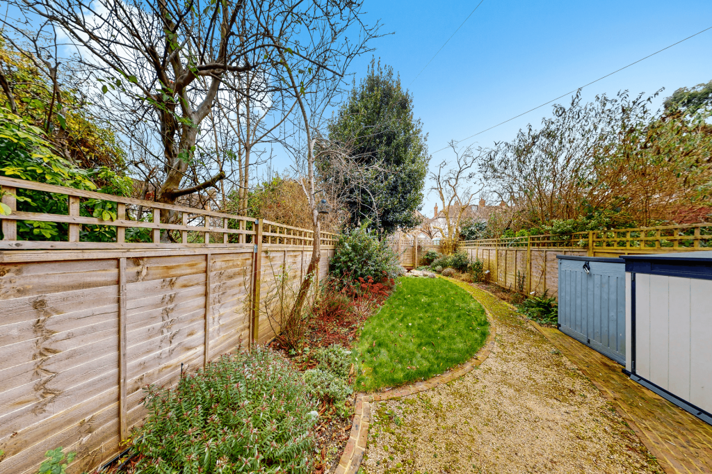 House in London - View 5