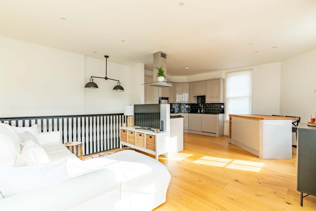 Additional image 11 of Sovereign Way, St. Albans, Hertfordshire, AL3