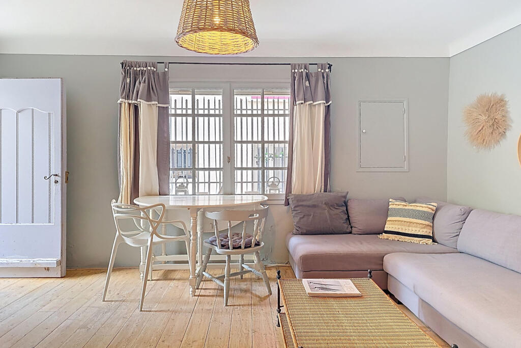 Main image of property: Provence-Alps-Cote d`Azur, Var, Grimaud