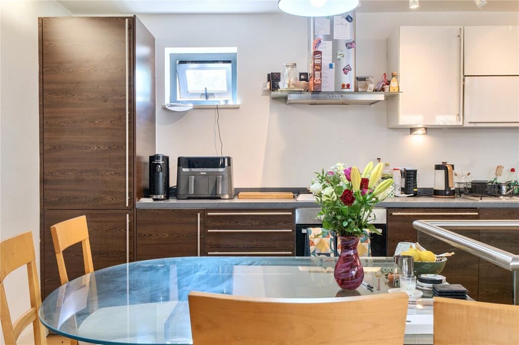 Apartment in London - View 4