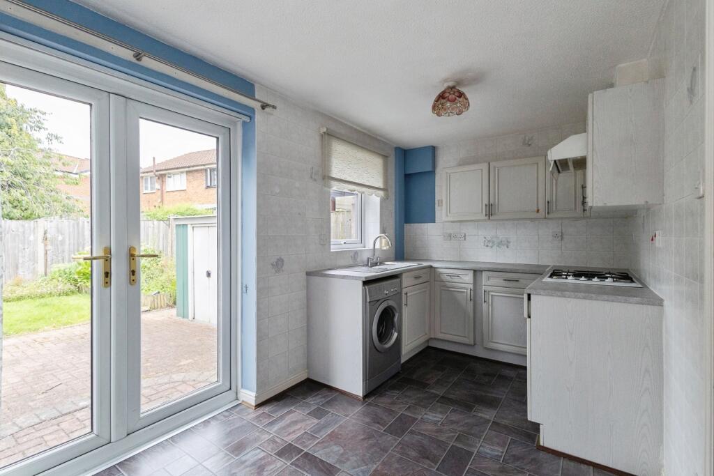 Tytherington Drive, Manchester, Greater Manchester, M19 photo 3