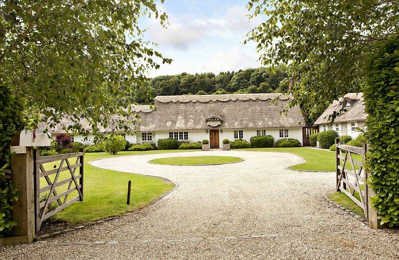 Main image of property: Frieth Road, Marlow, Buckinghamshire, SL7