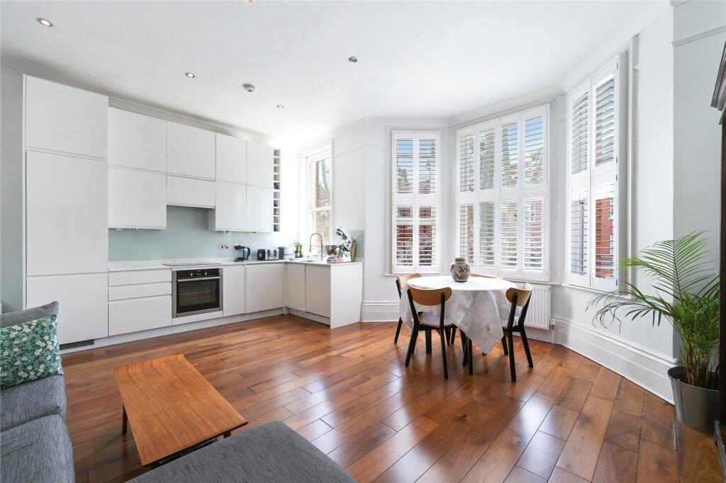 1-bed flat on Randolph Avenue, London, W9, £650,000