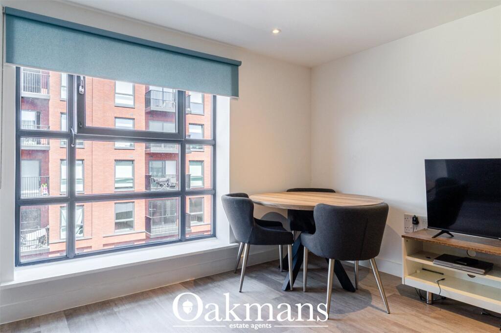Apartment in Birmingham, West Midlands - View 2
