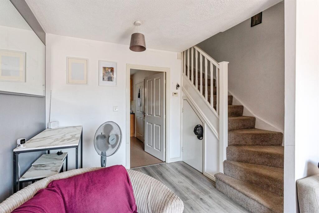 House in Desborough, North Northamptonshire - More