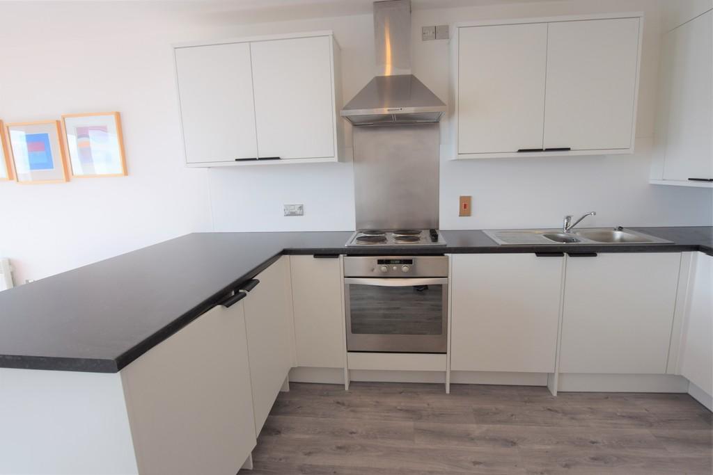 Apartment in Leeds, West Yorkshire - View 3