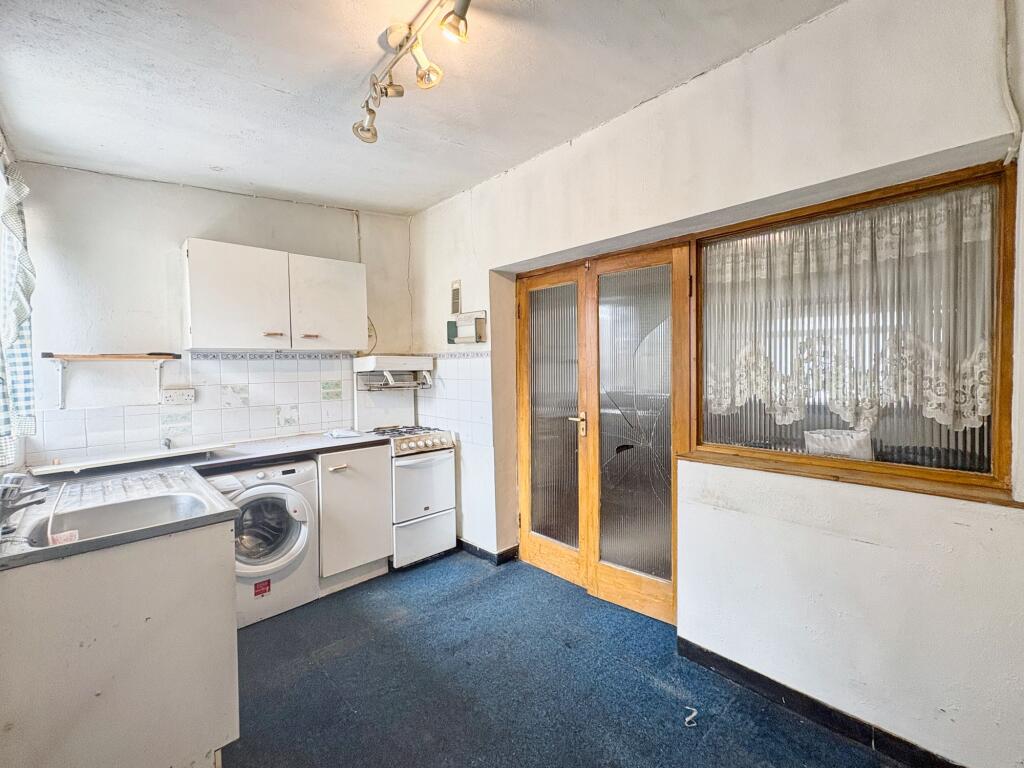 House in Neath - View 5