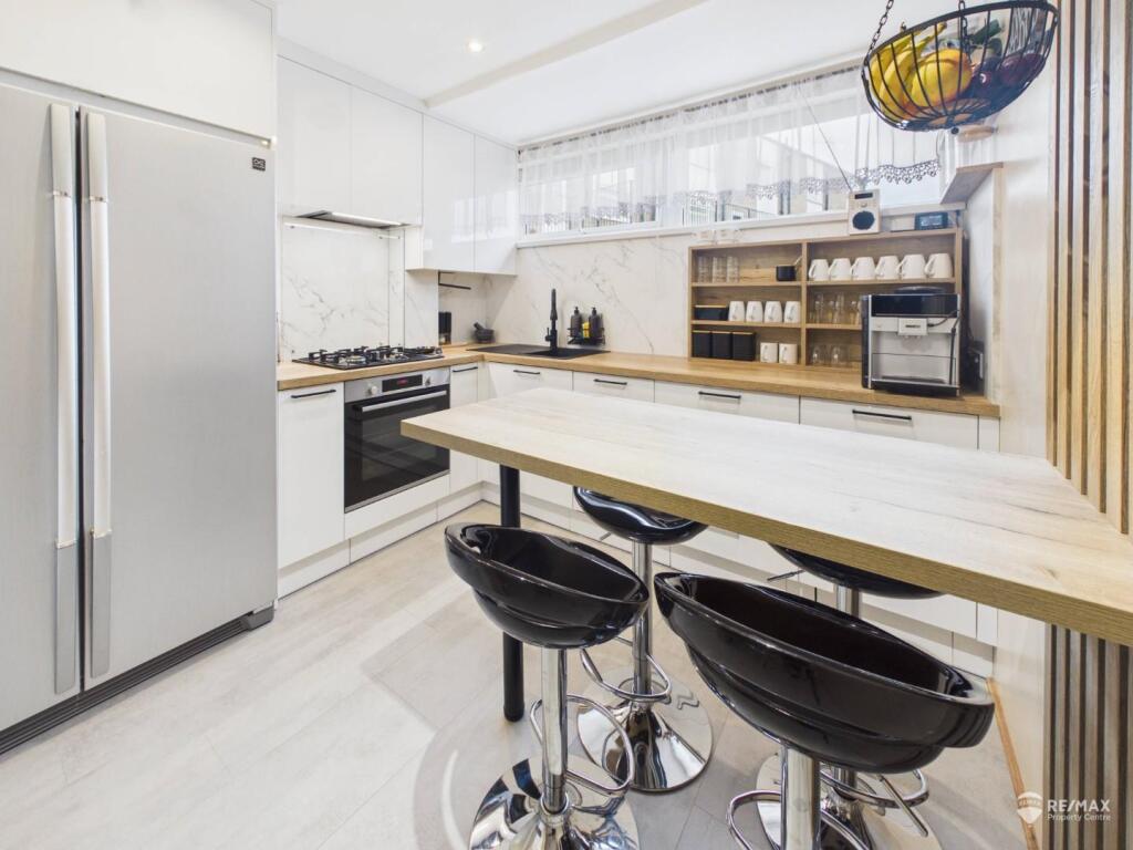 Apartment in Harwich, Upper Dovercourt - View 2
