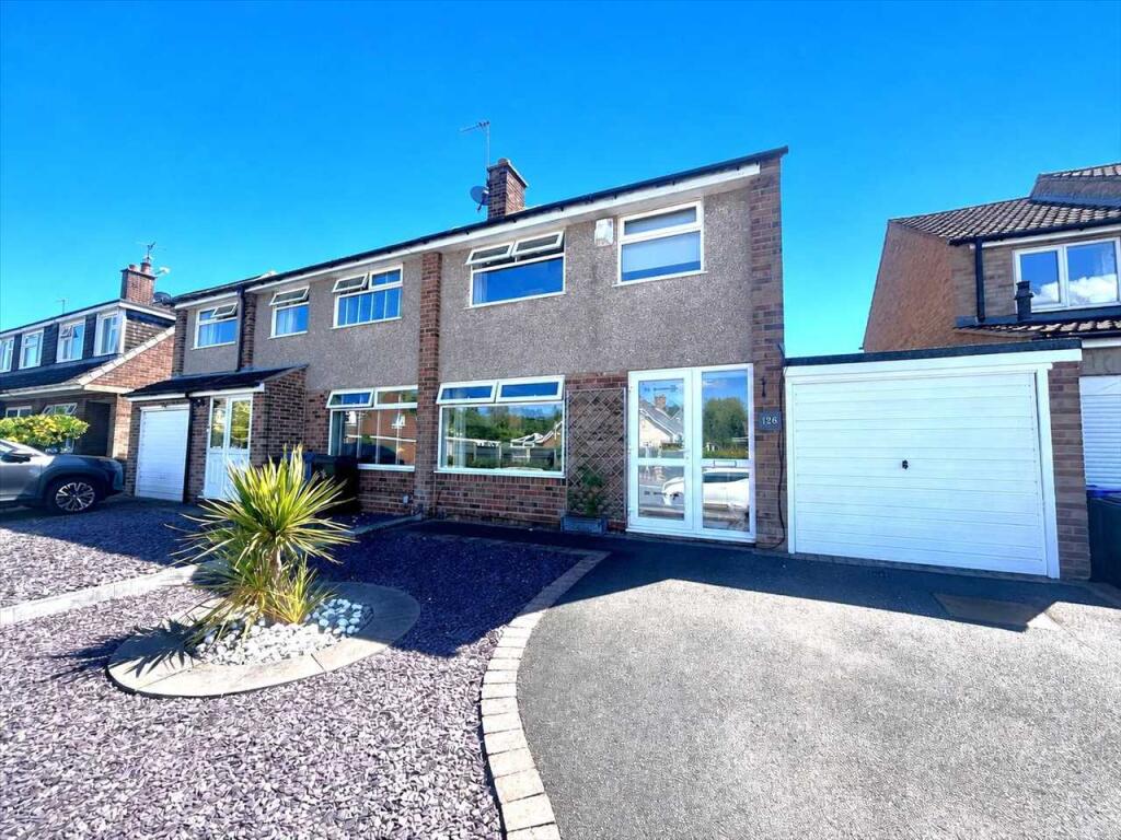 Main image of property: Fairway, Nottingham