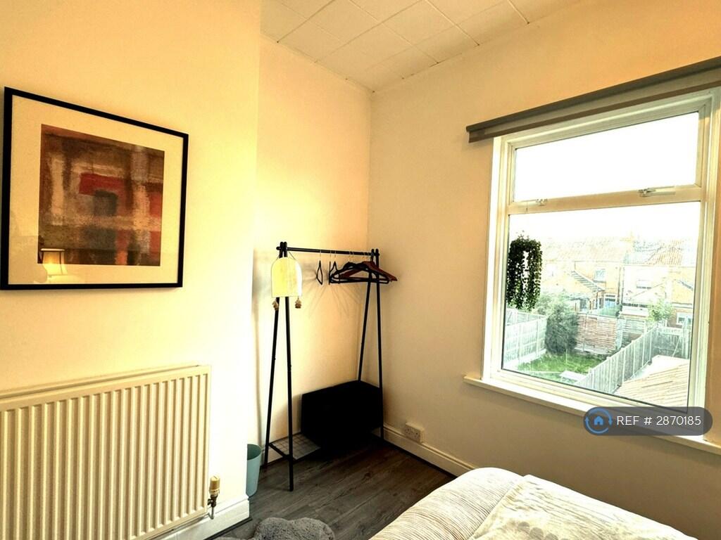 2 bedroom terraced house for rent