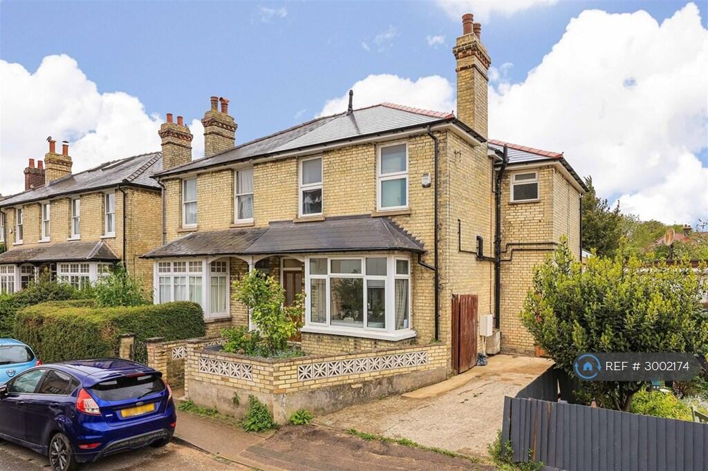 Main image of property: Garden Walk, Cambridge, CB4