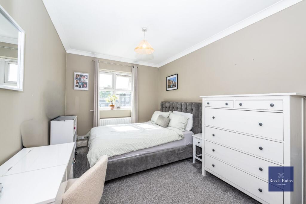 Apartment in London, Myatt's Fields, Stockton - View 4